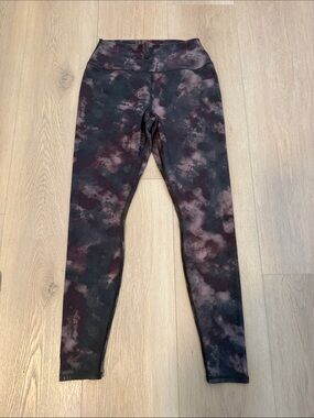 ALO Yoga High-Rise Leggings - Black & Purple